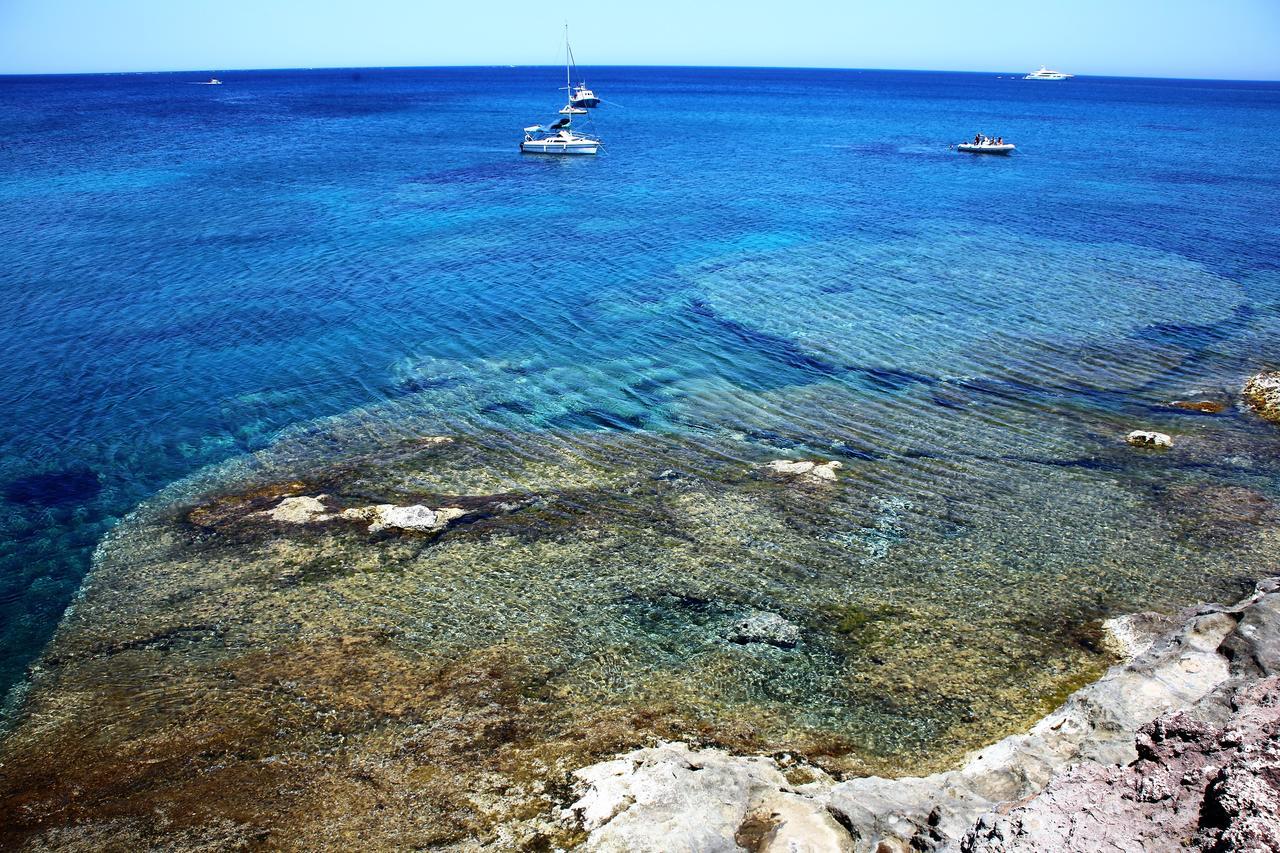 Castello Tafuri Hotel Portopalo Di Capo Passero Bagian luar foto