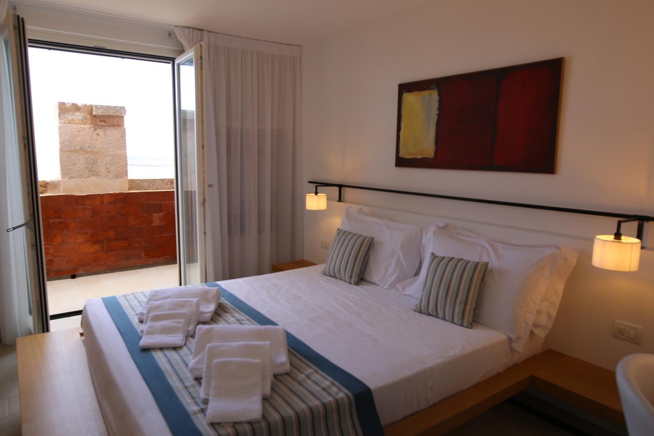 Castello Tafuri Hotel Portopalo Di Capo Passero Bagian luar foto